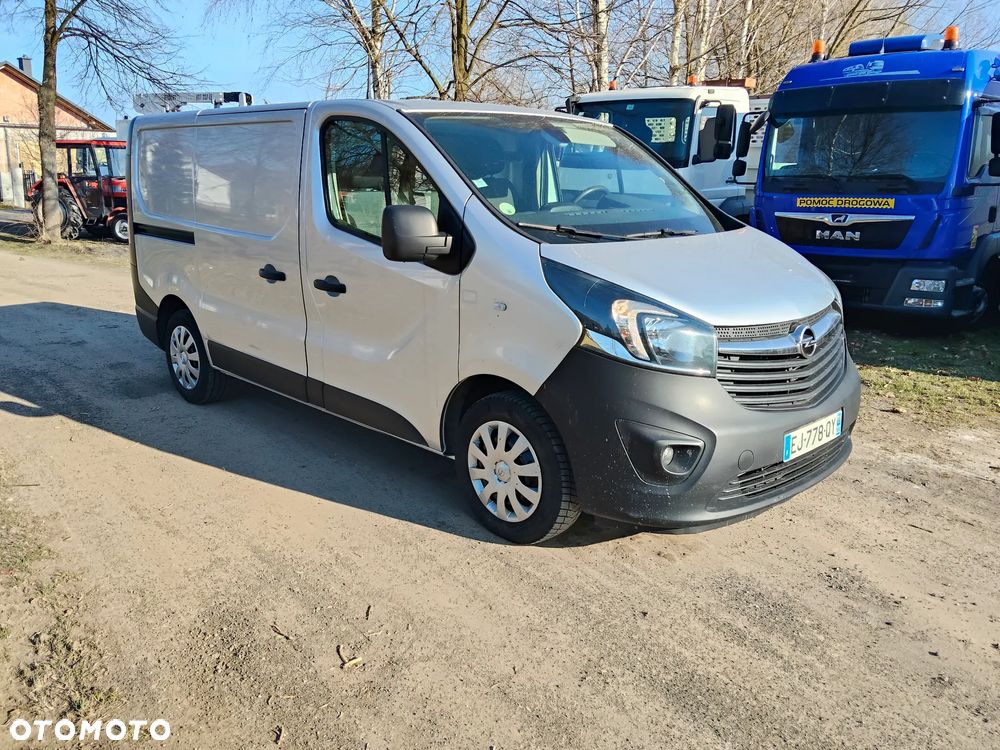 Opel Vivaro - 1