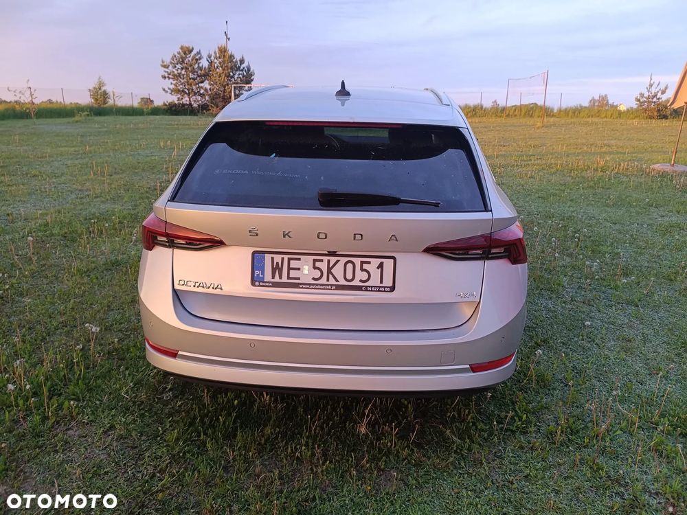 Skoda Octavia 2.0 TSI 4x4 Style DSG - 7