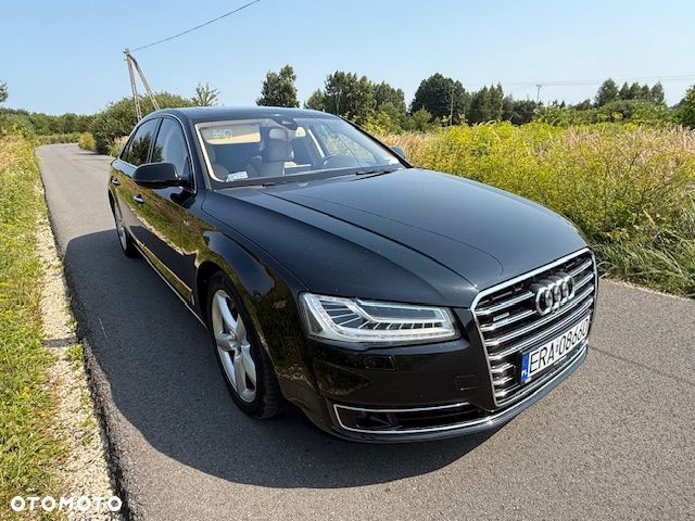 Audi A8 - 1