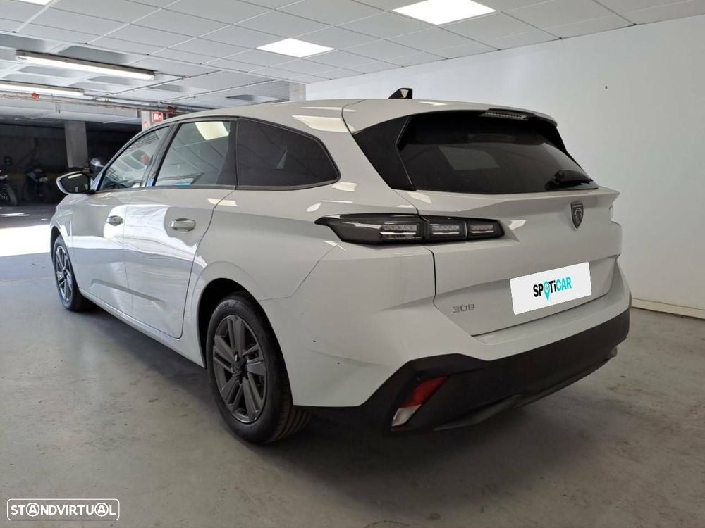 Peugeot 308 1.2 Hybrid Style e-DCS6 - 5