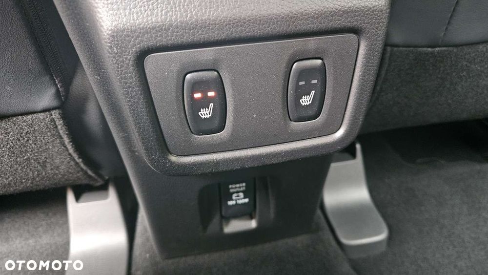 Mitsubishi Eclipse Cross - 24