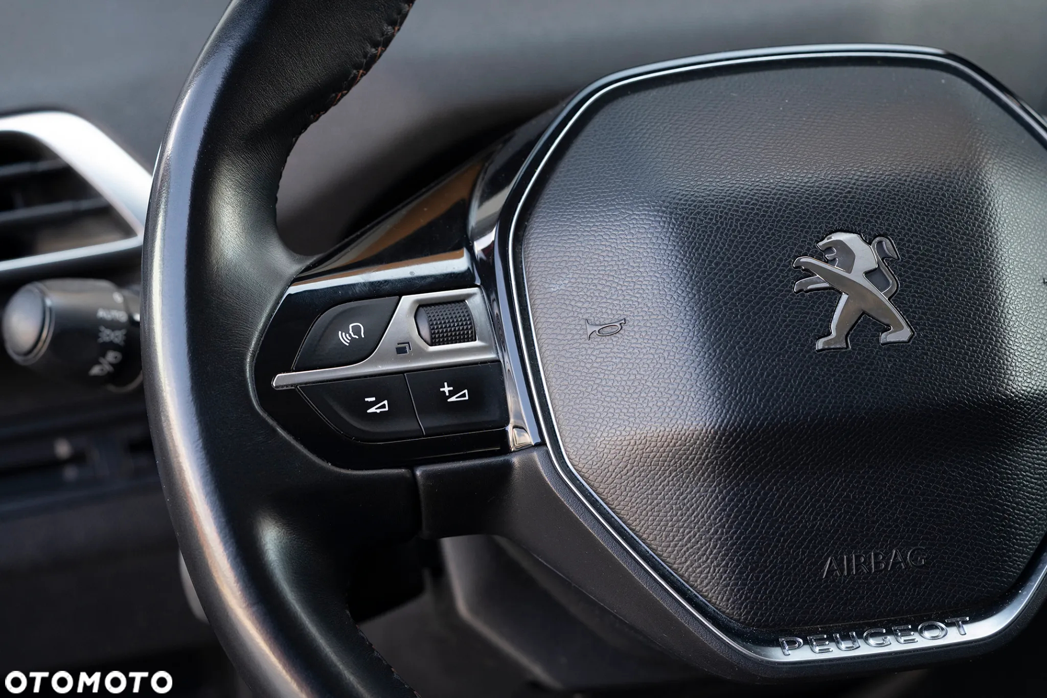 Peugeot 3008 1.2 PureTech Active - 8