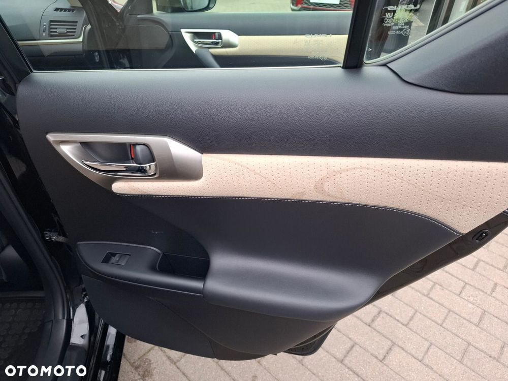 Lexus CT 200h Elite EU6 - 25