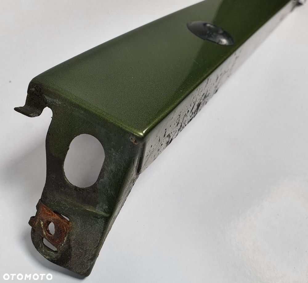 LISTWA POD LAMPE PRAWY PRZÓD 876 MERCEDES W126 - 6