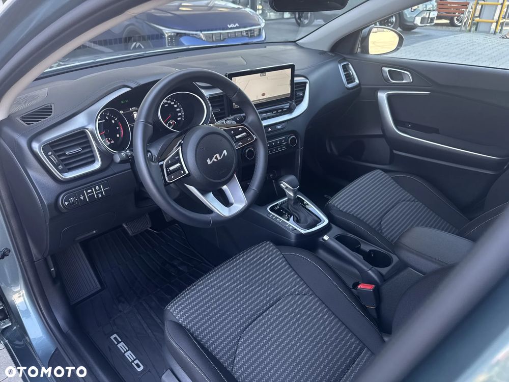 Kia Ceed 1.5 T-GDI M DCT - 9