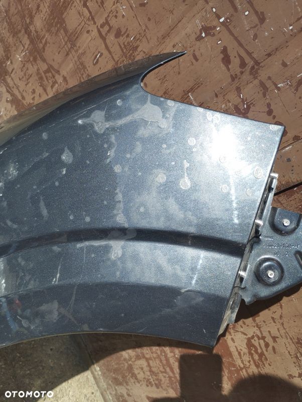 Błotnik prawy przód Dacia Sandero III 3 - 3