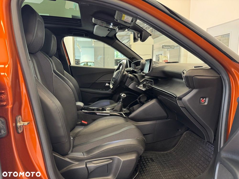 Peugeot 2008 1.2 PureTech GT Line S&S - 10