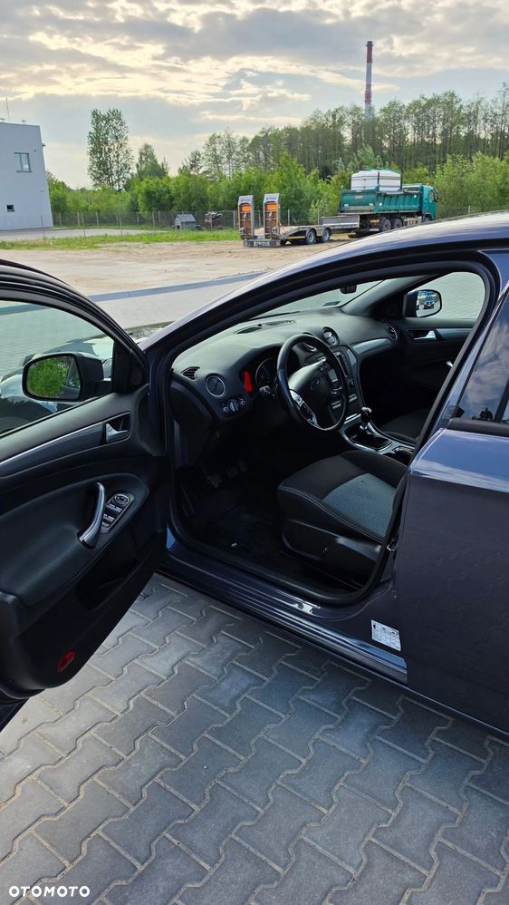 Ford Mondeo 2.0 TDCi Trend - 23