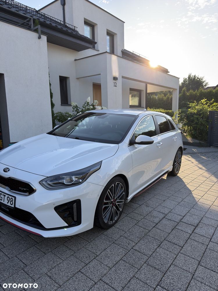 Kia Ceed - 1