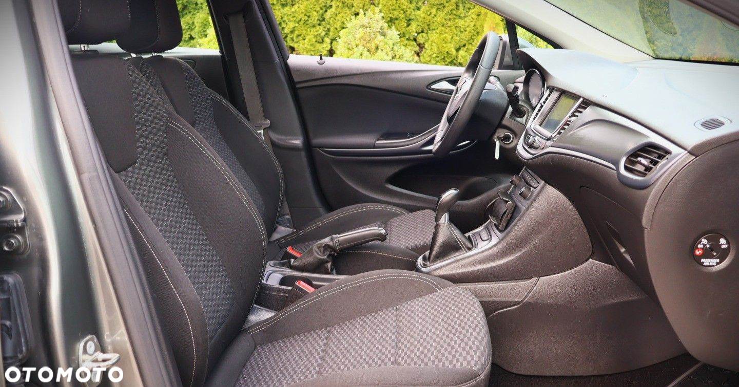 Opel Astra - 16