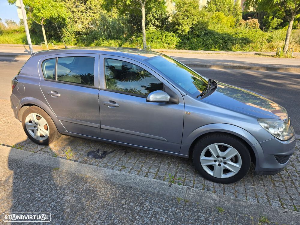 Opel Astra 1.3 CDTI Enjoy EcoFLEX - 4
