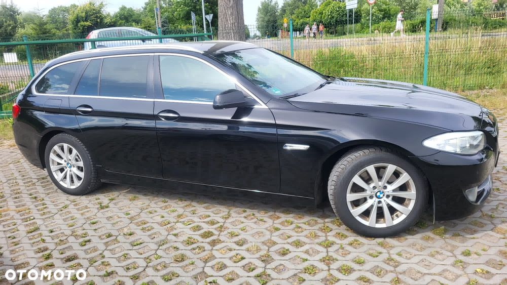 BMW Seria 5 520d Touring - 19