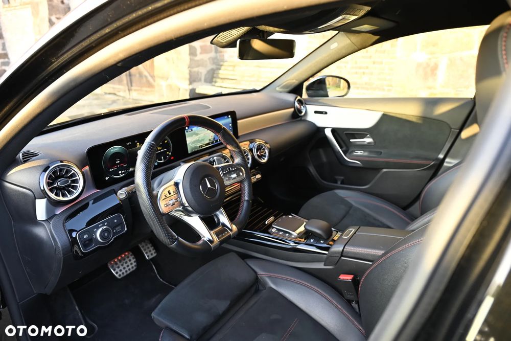 Mercedes-Benz Klasa A 35 AMG 4-Matic 7G-DCT - 12