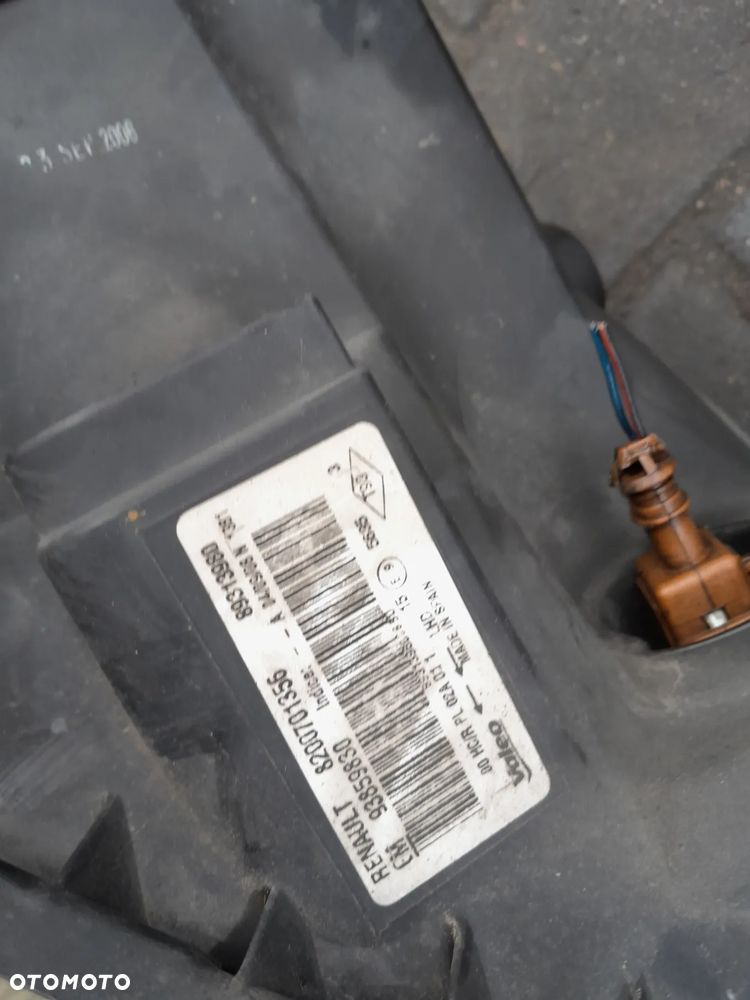 Lampy przód komplet Opel Vivaro 08r - 5