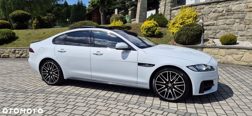 Jaguar XF 3.0 V6 AWD R-Sport - 2