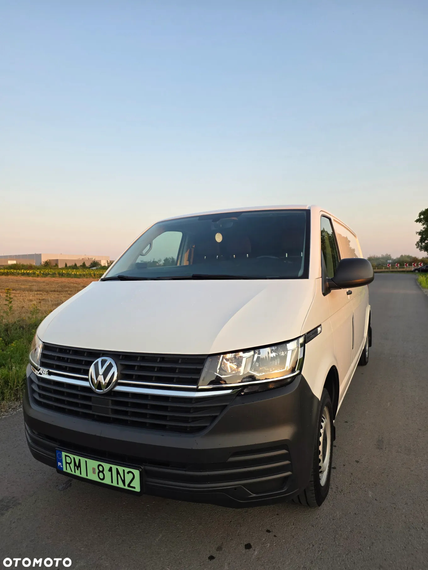 Volkswagen Transporter - 2