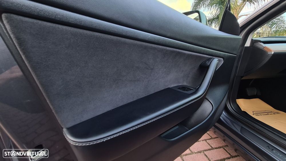 Tesla Model 3 - 19
