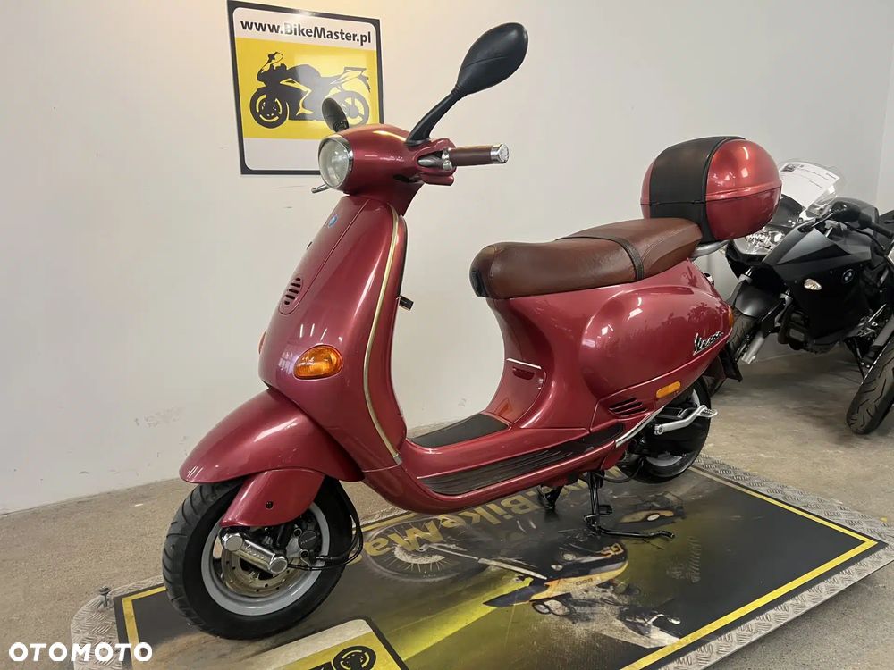 Piaggio Vespa - 4
