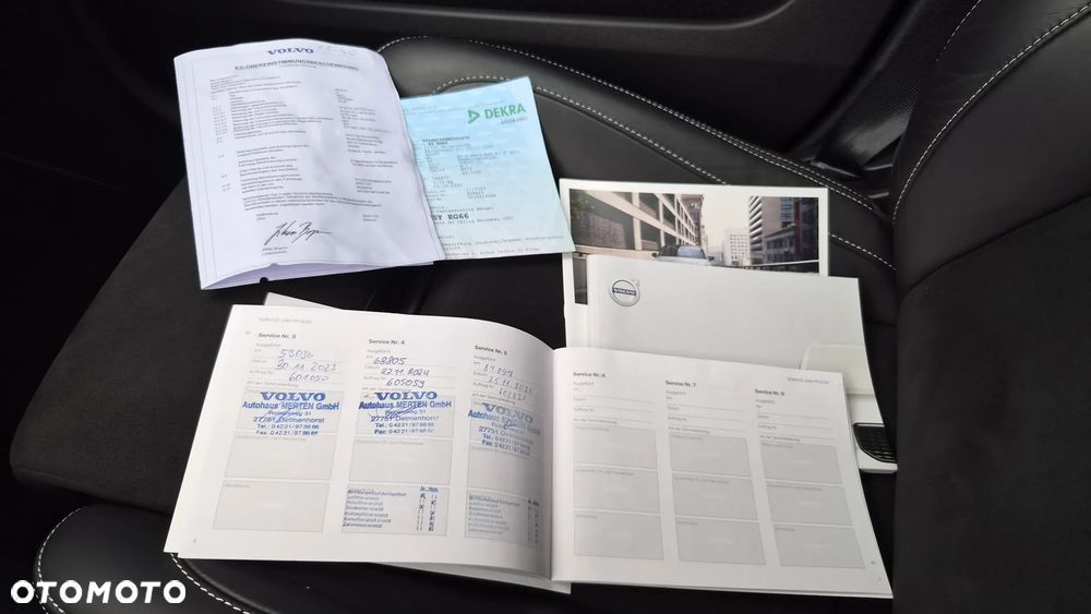 Volvo XC 40 T3 Geartronic Momentum Pro - 39