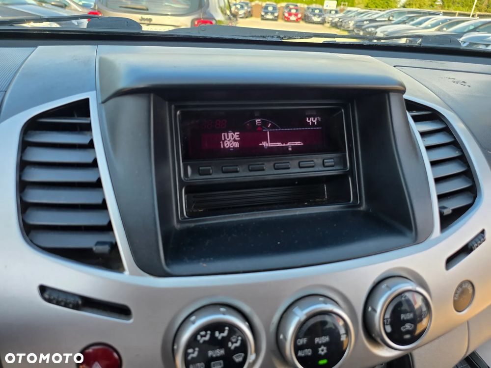 Mitsubishi L200 - 28