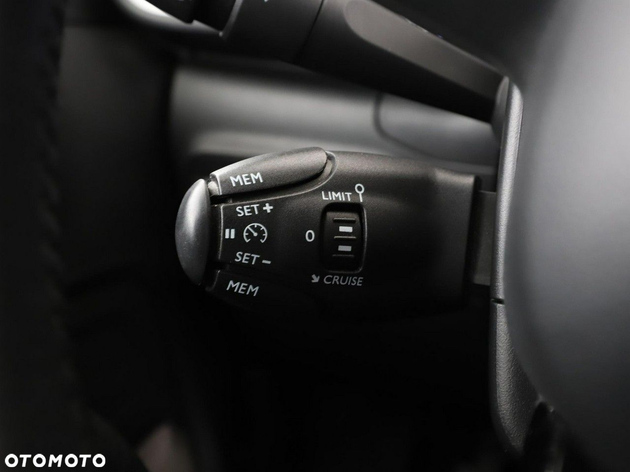 Citroën C3 1.2 PureTech Shine - 32