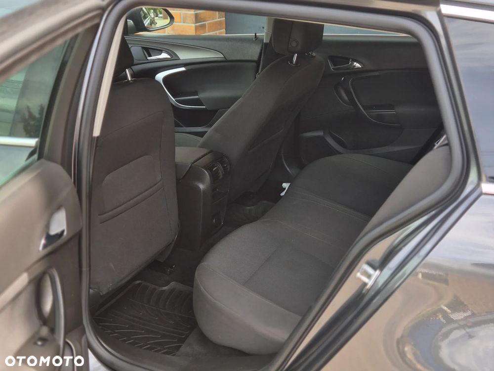 Opel Insignia - 22