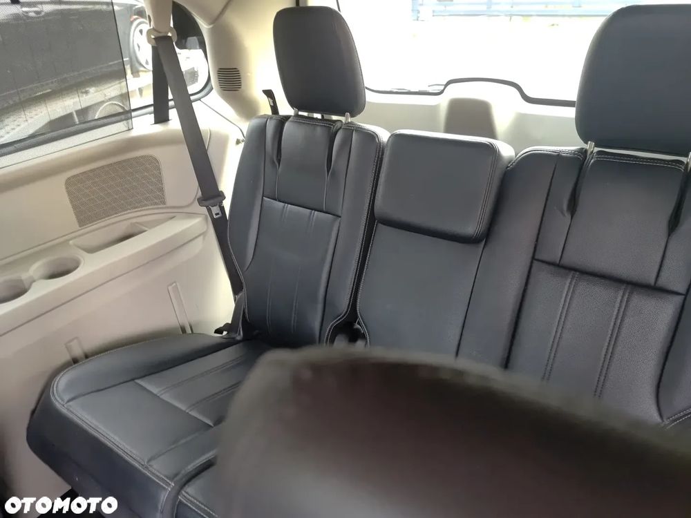 Lancia Voyager 2.8CRD Platinum - 27