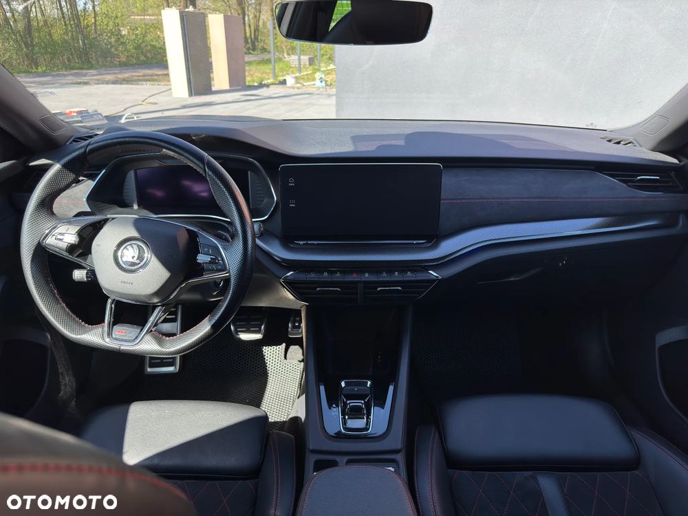 Skoda Octavia 2.0 TDI RS DSG - 27