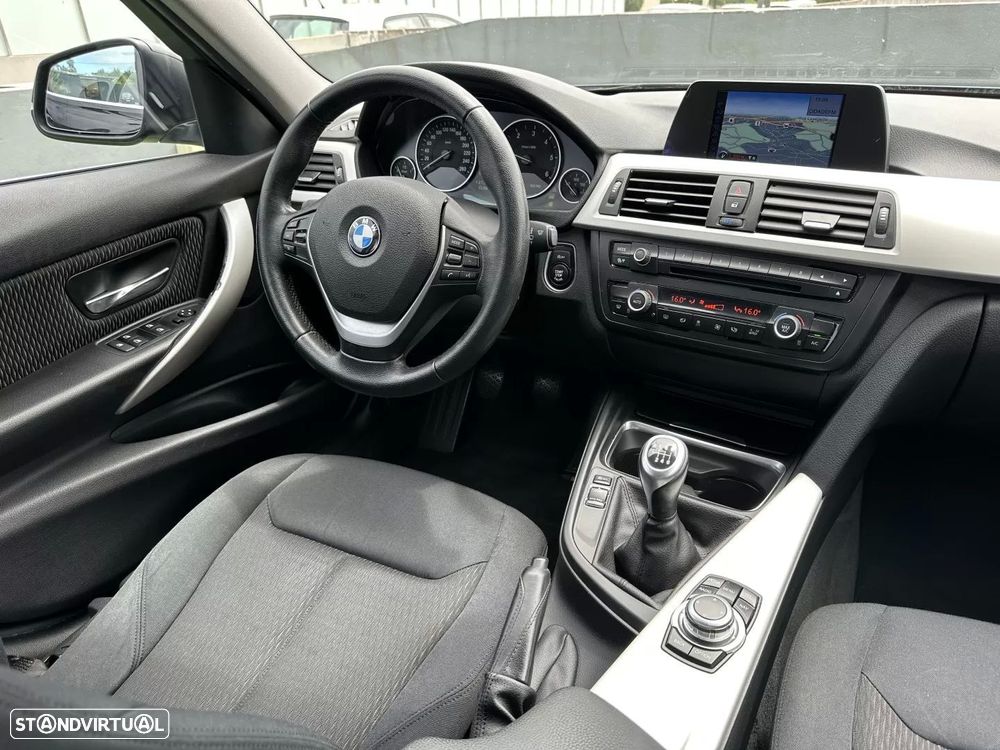 BMW 320 d EfficientDynamics Line Sport - 27