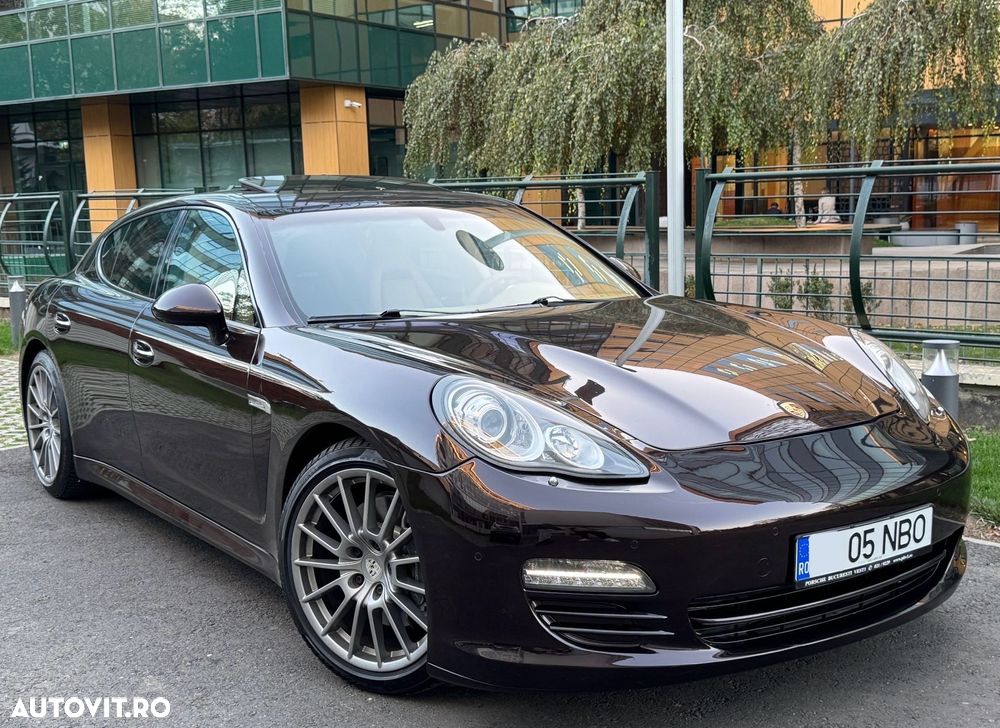 Porsche Panamera - 3