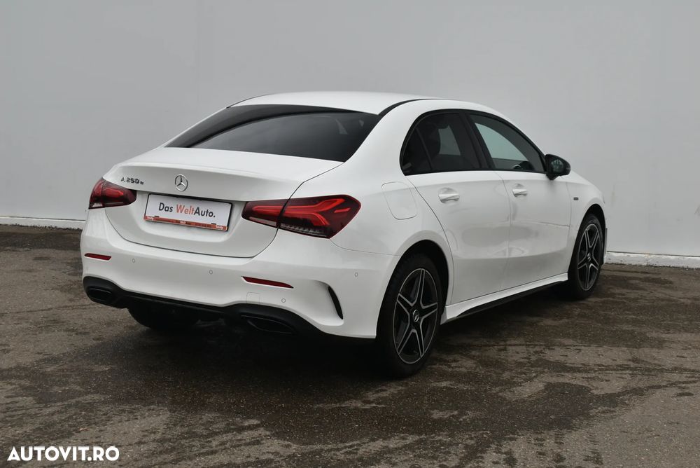 Mercedes-Benz A 250 e Aut. - 3