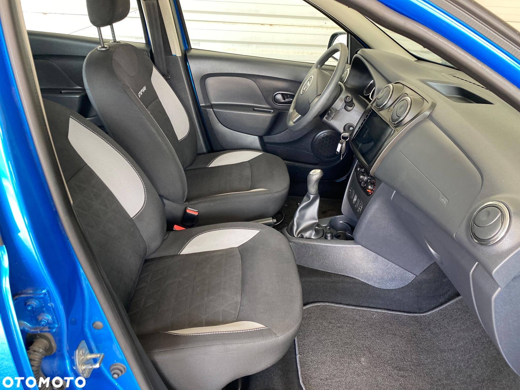 Dacia Sandero 0.9 TCe SL Celebration - 13