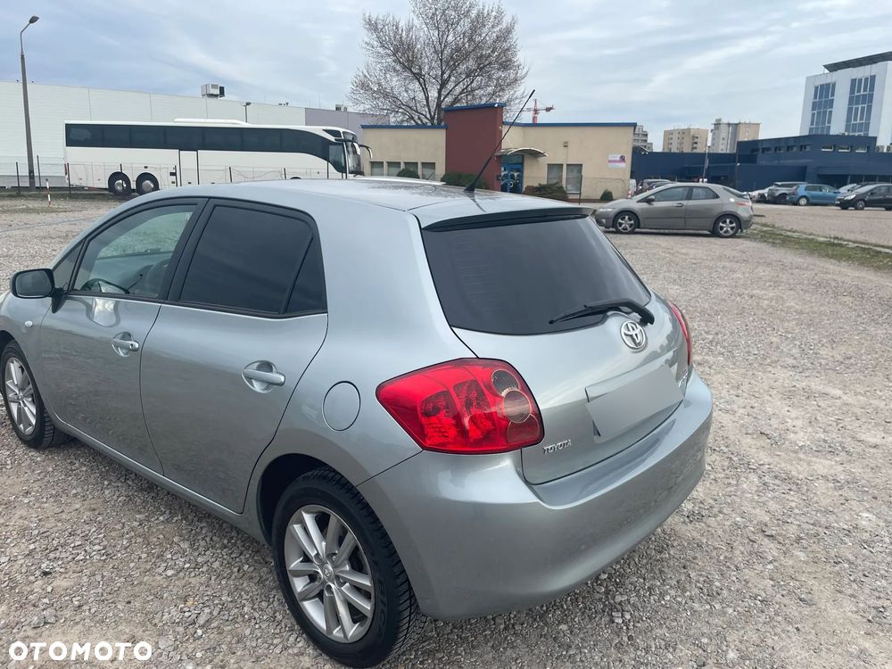 Toyota Auris 2.0 D-4D - 7