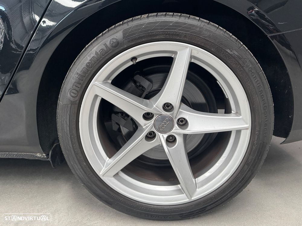 Audi A4 Avant 2.0 TDI Business Line Sport - 28