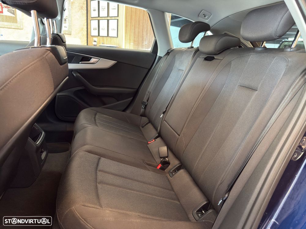 Audi A4 Avant 30 TDI S tronic - 8
