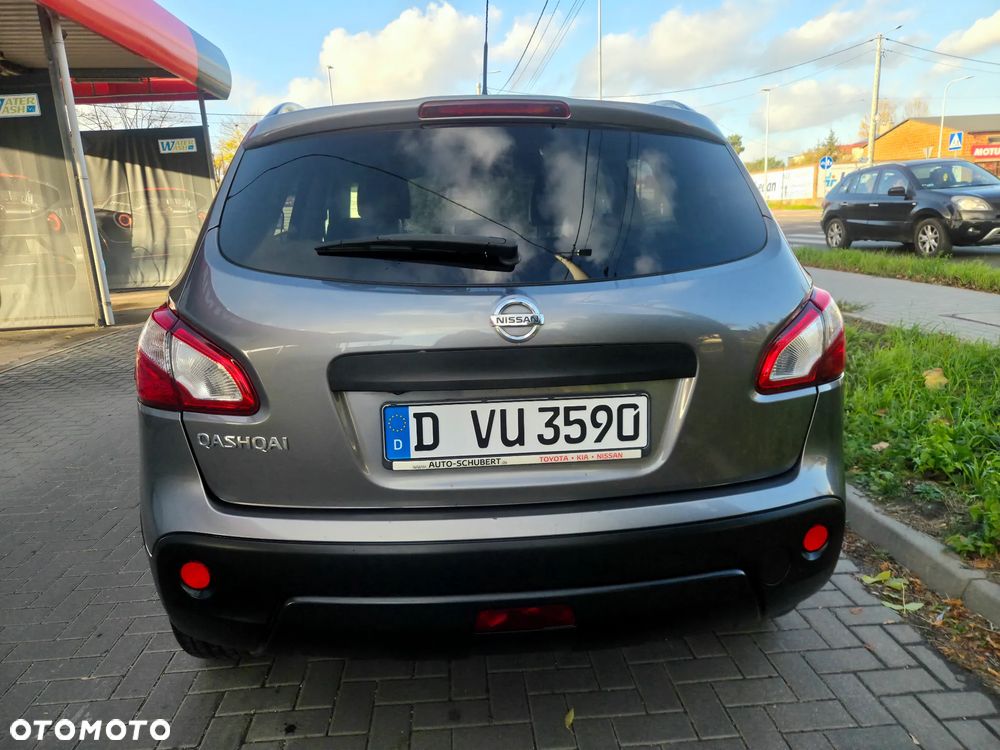 Nissan Qashqai 1.6 dCi 4 x 4 DPF Start/Stop tekna - 11