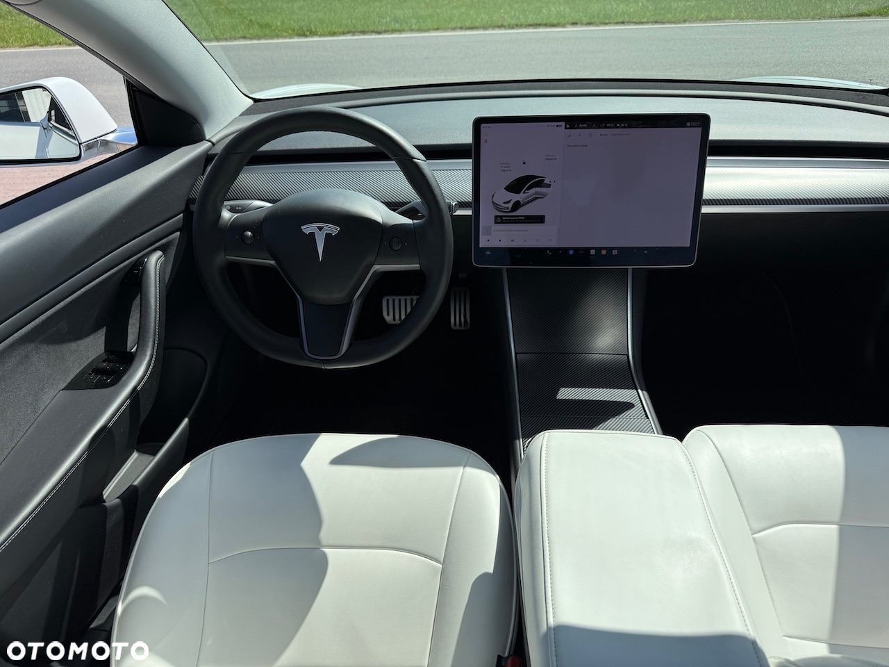 Tesla Model 3 - 9