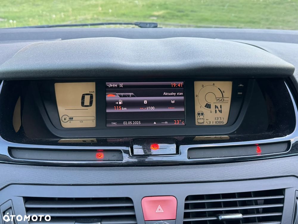 Citroën C4 Grand Picasso - 12