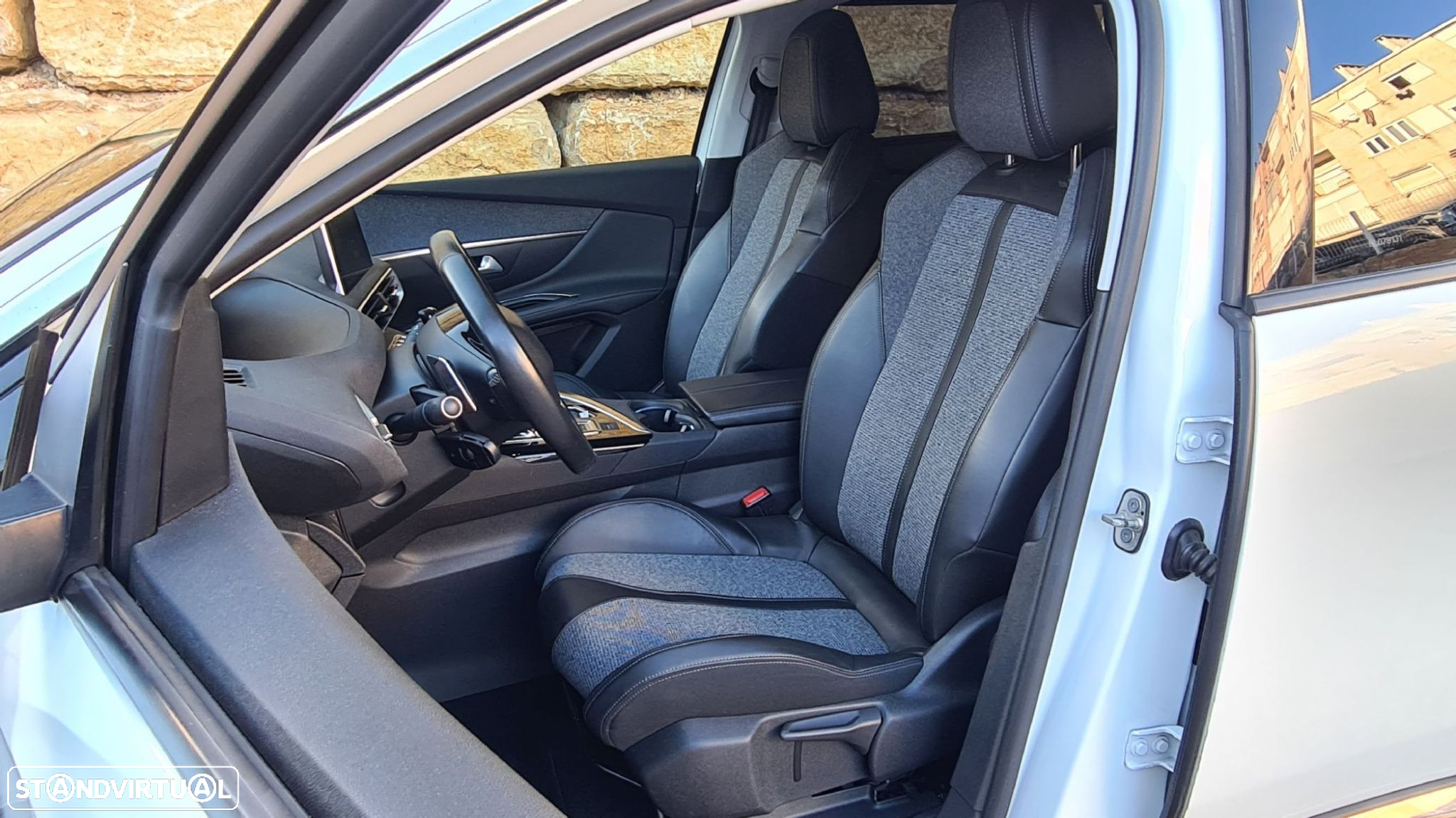 Peugeot 5008 1.6 BlueHDi Allure EAT6 - 37