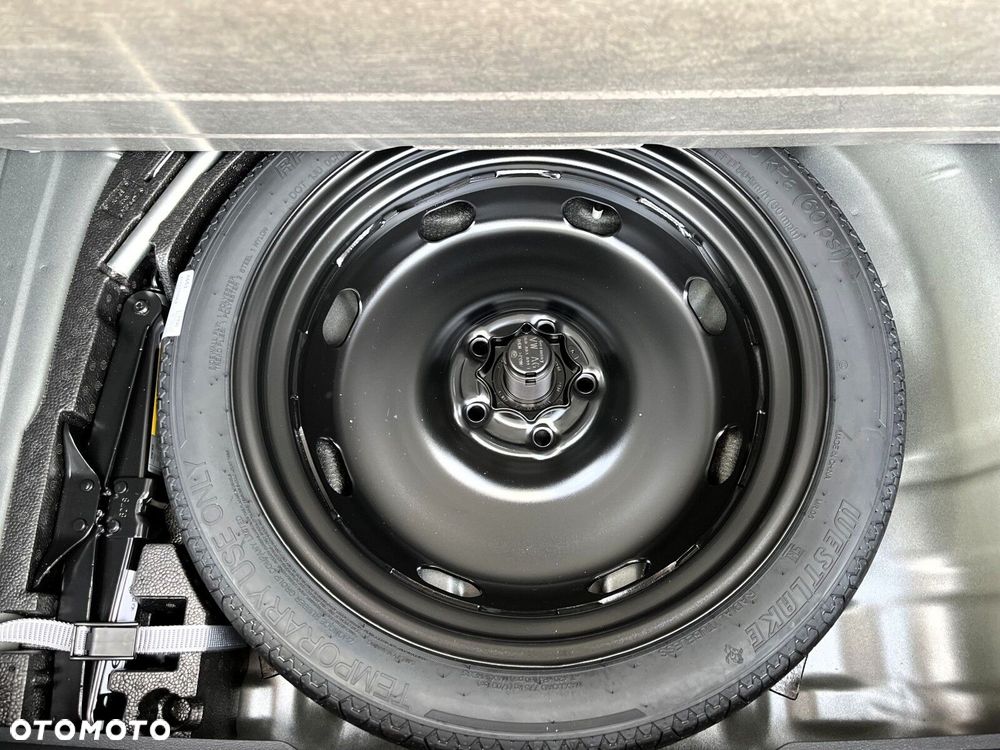 Volkswagen T-Roc 1.5 eTSI Life DSG - 27