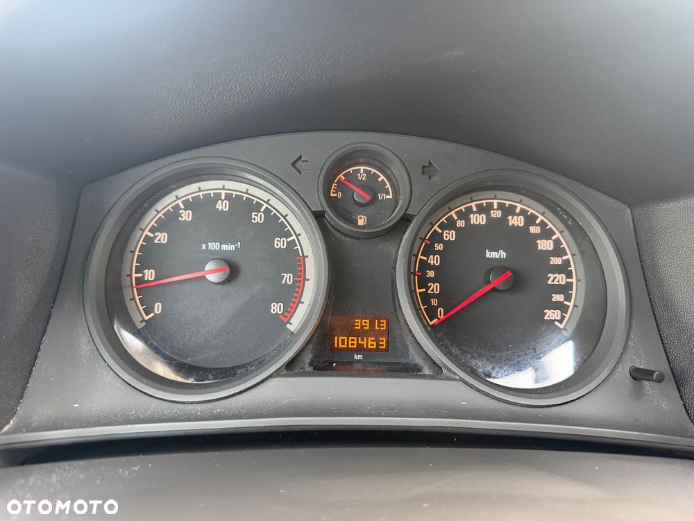 Opel Astra 1.6 Innovation 110 Jahre - 14