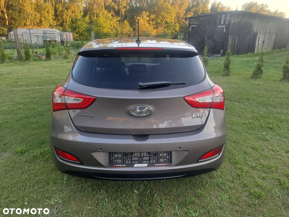 Hyundai i30 1.6 GDI Premium - 39