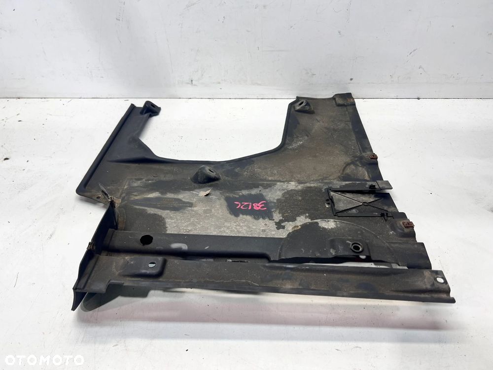 OSŁONA PODWOZIA TYŁ AUDI Q5 FY 80A825216A 38/26 - 3