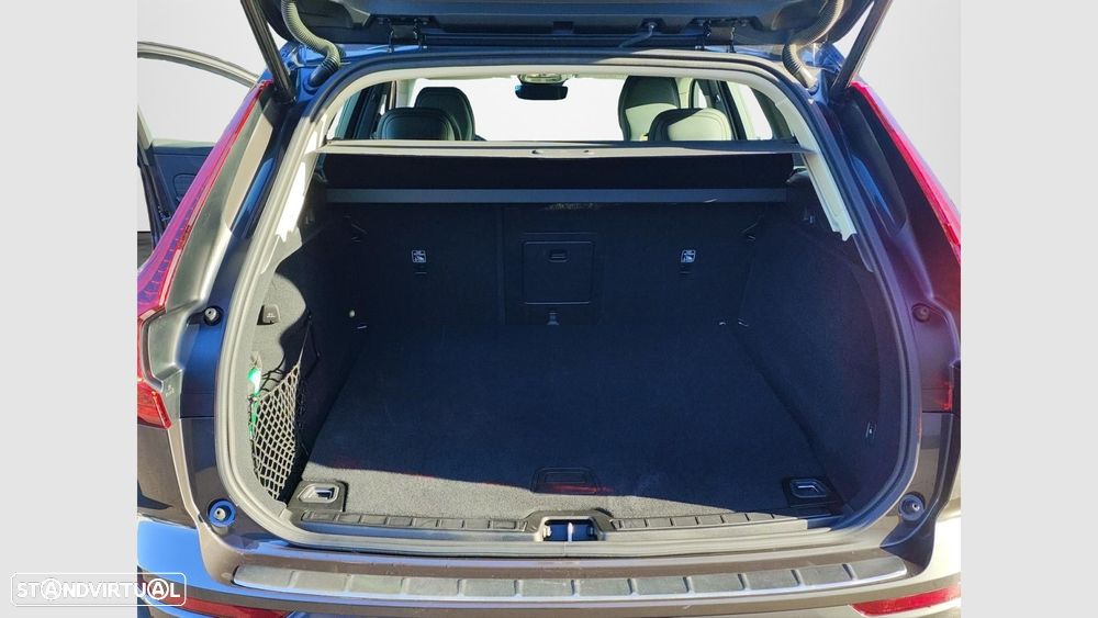 Volvo XC 60 2.0 T6 PHEV Core AWD - 15