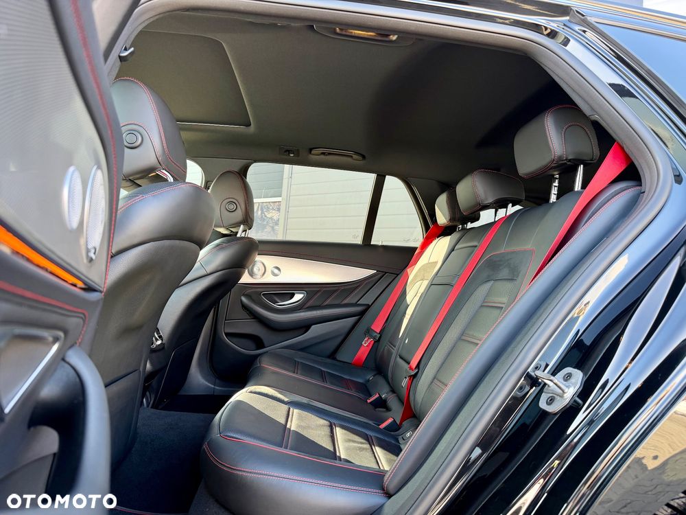 Mercedes-Benz Klasa E AMG 53 4-Matic+ - 25