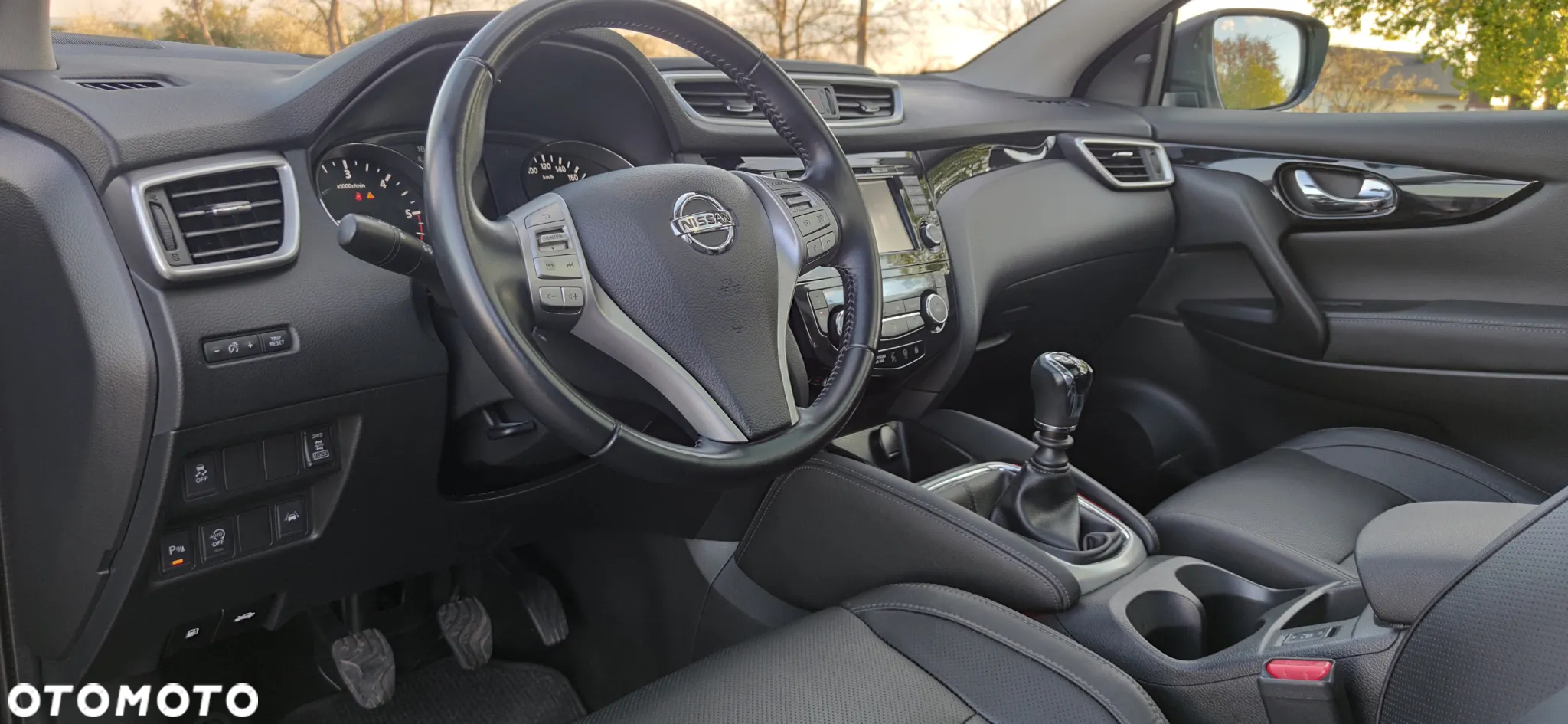 Nissan Qashqai 1.6 DCi 4x4 Tekna+ - 16