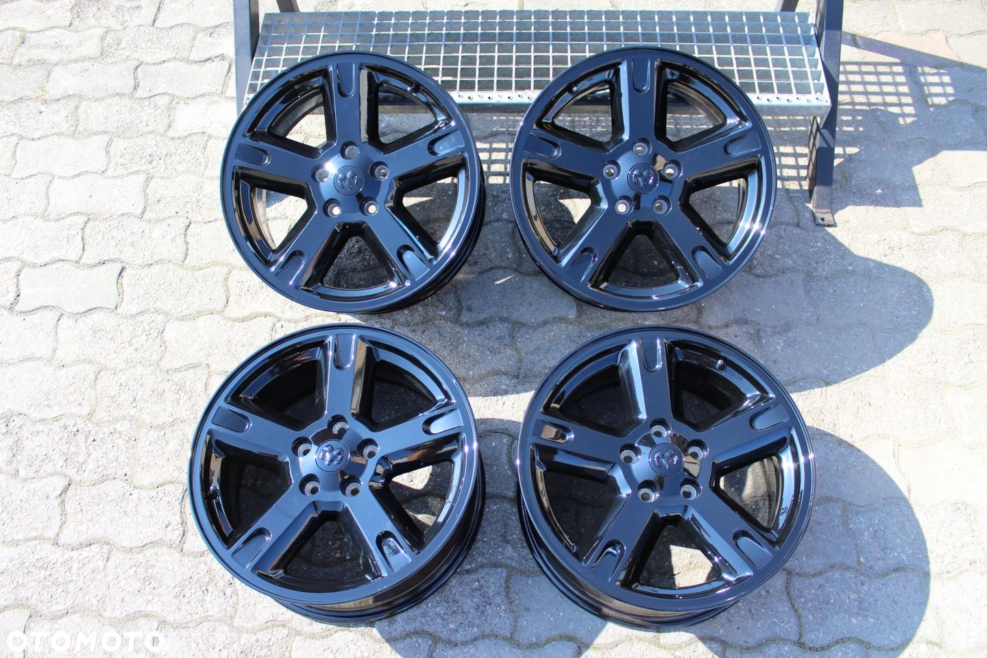 ORYG DODGE NITRO 17cali 5x114,3 ET40,75 7J CALIBER - 2