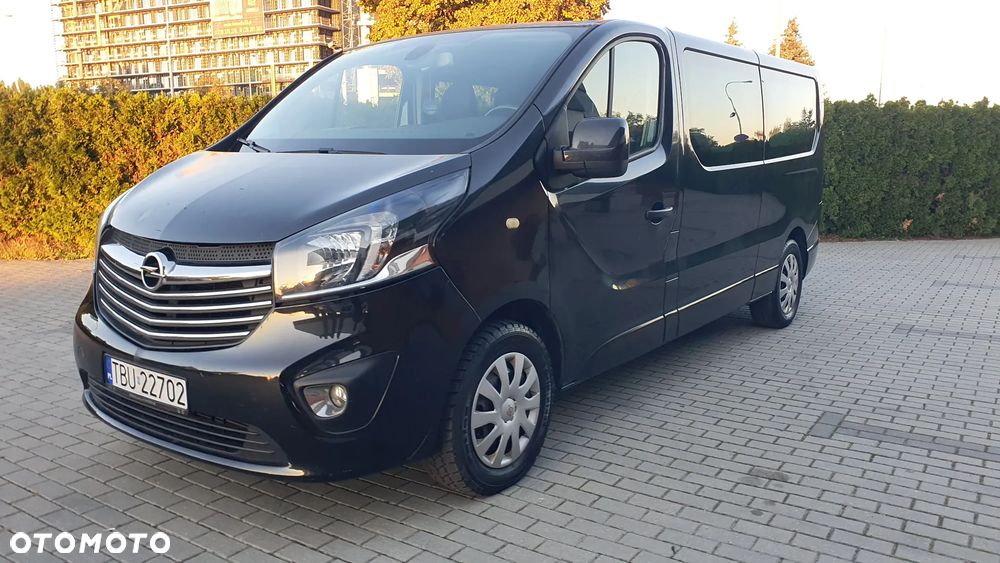 Opel Vivaro - 1