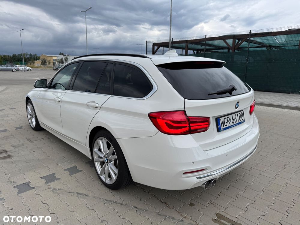 BMW Seria 3 320d Luxury Line - 4