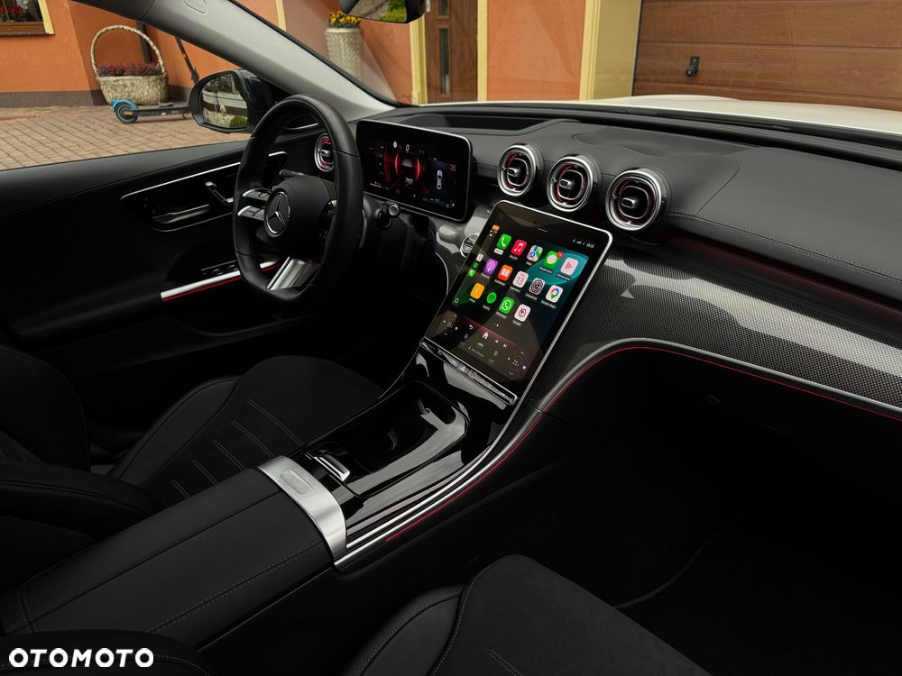 Mercedes-Benz Klasa C 180 mHEV AMG - 29